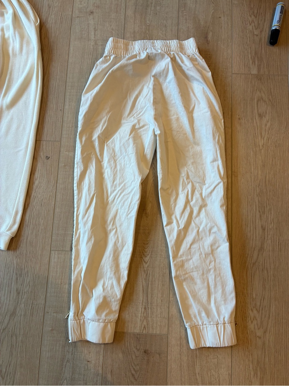 Varley Camino Pant Jogger soft cream cotton twill fabric gold zipper accents s - Picture 2 of 8